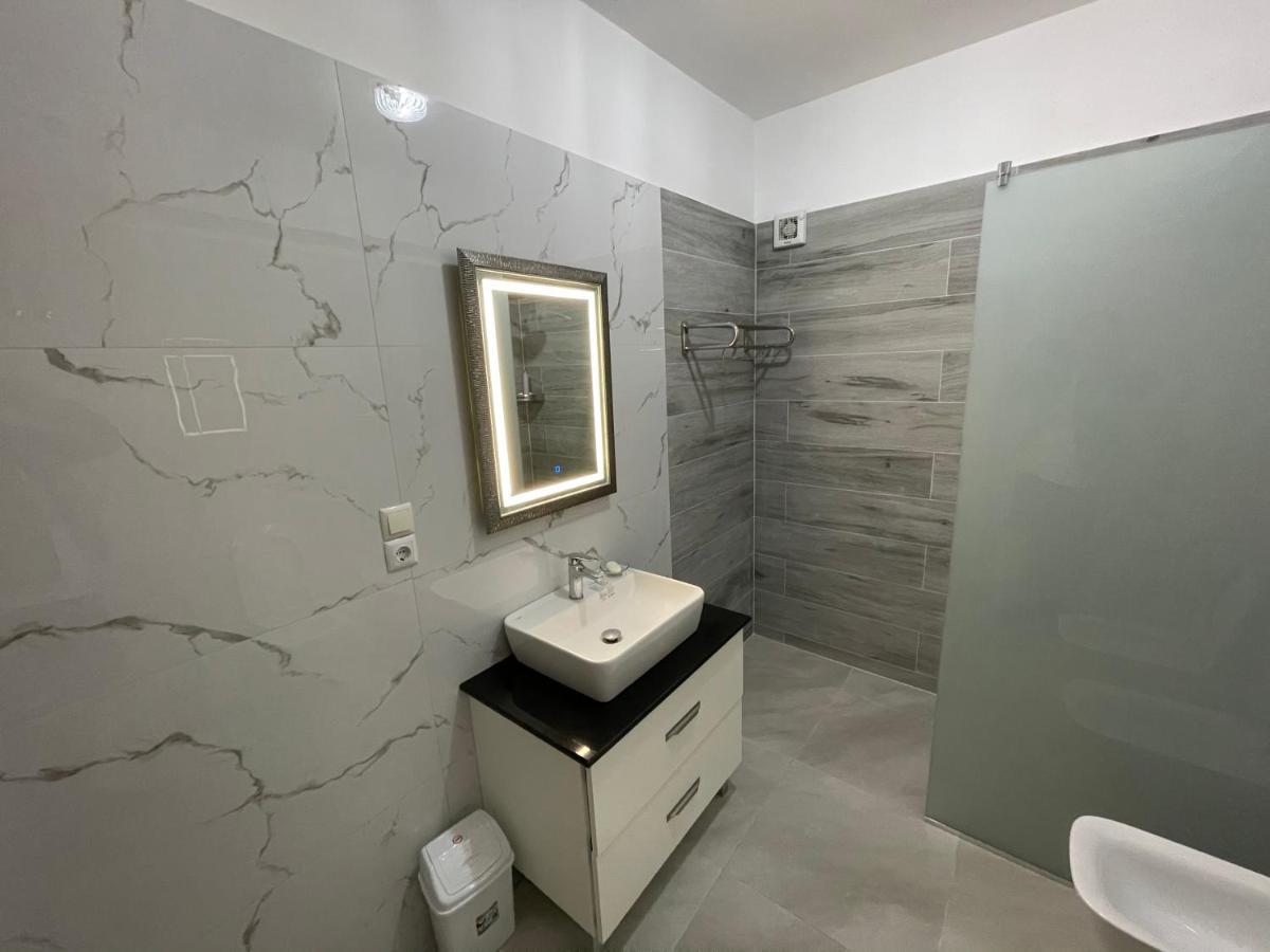 Garden Villa Apartments Saranda Dış mekan fotoğraf