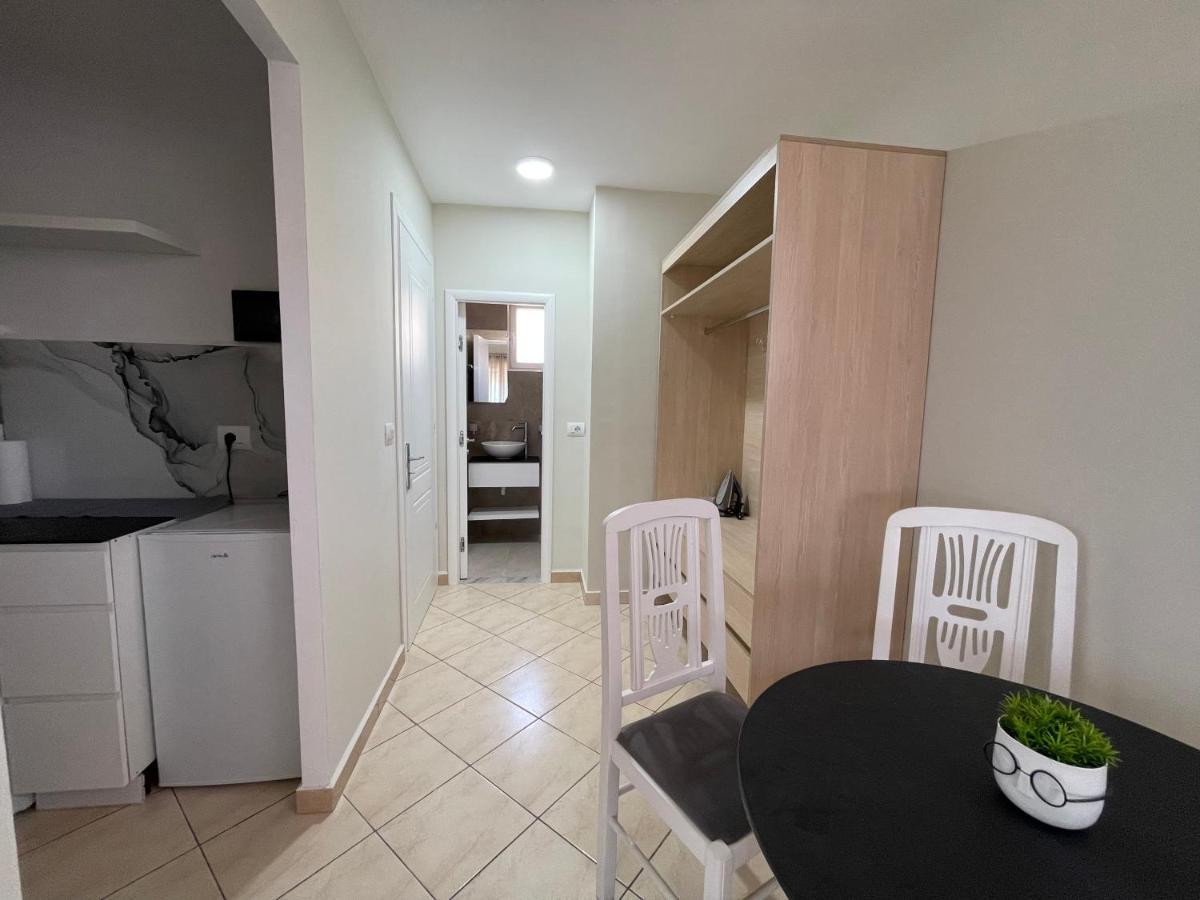 Garden Villa Apartments Saranda Dış mekan fotoğraf